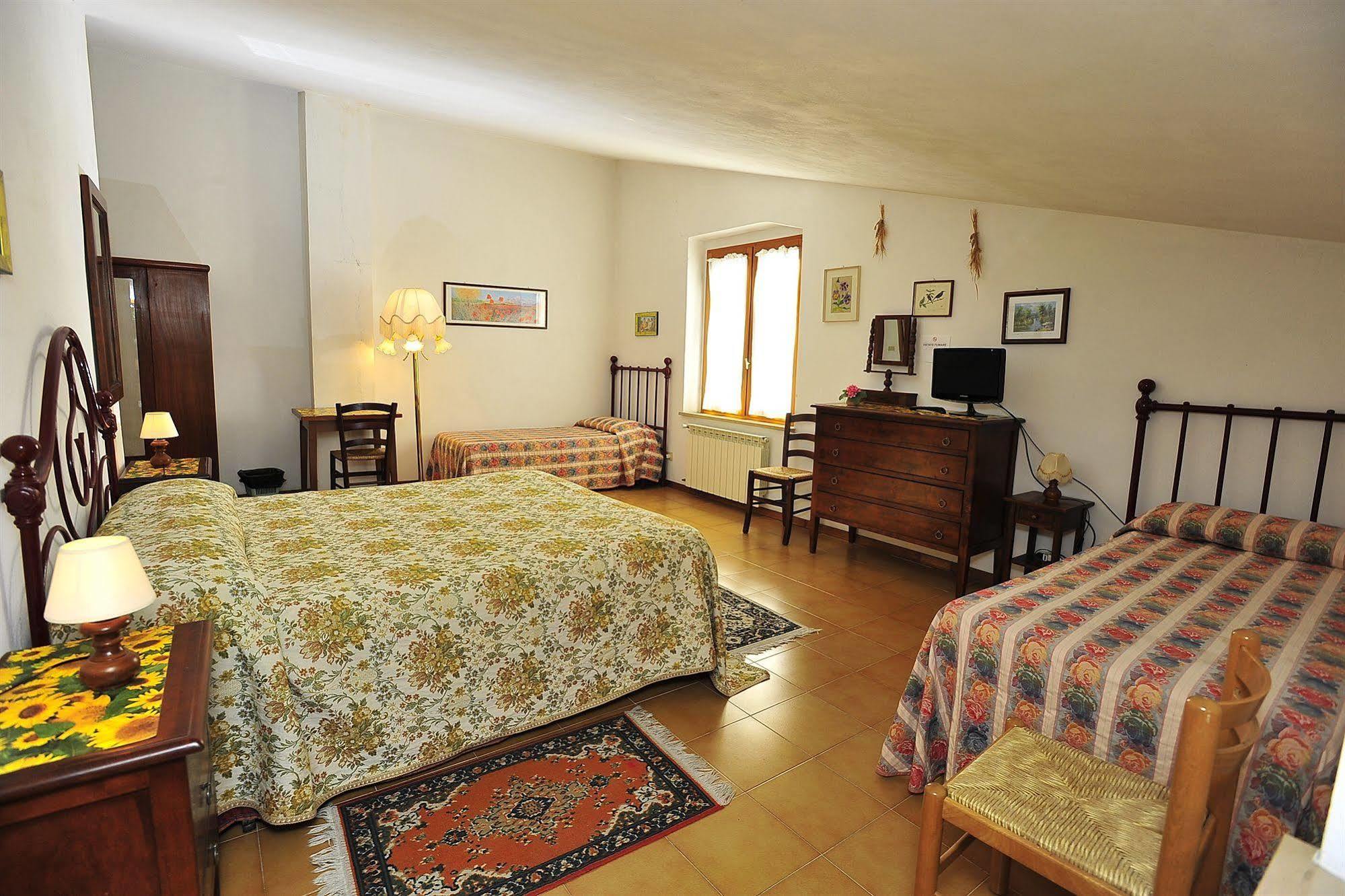 Agriturismo Malafrasca Siena Exteriör bild