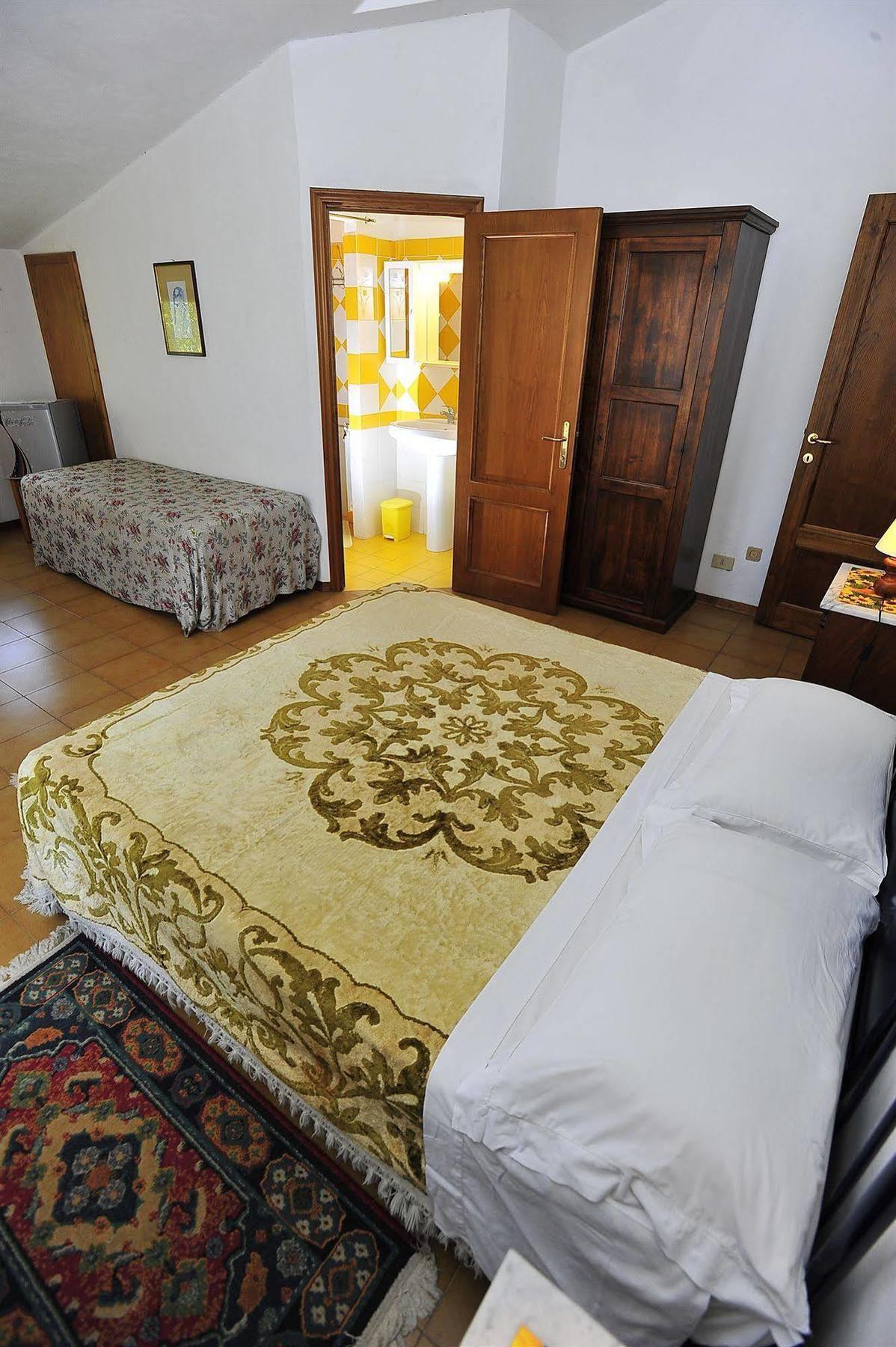 Agriturismo Malafrasca Siena Exteriör bild